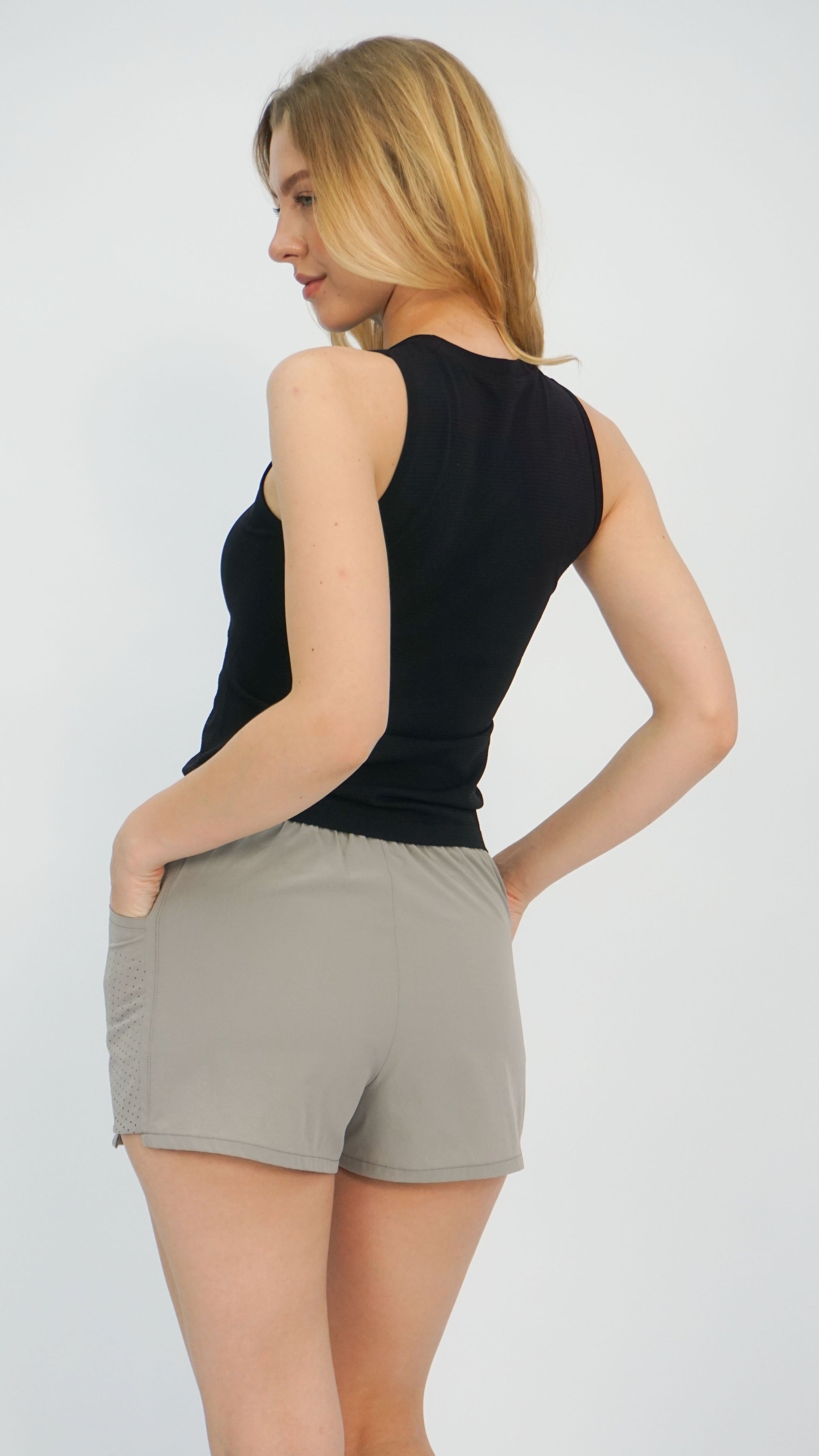 Active Black Tank