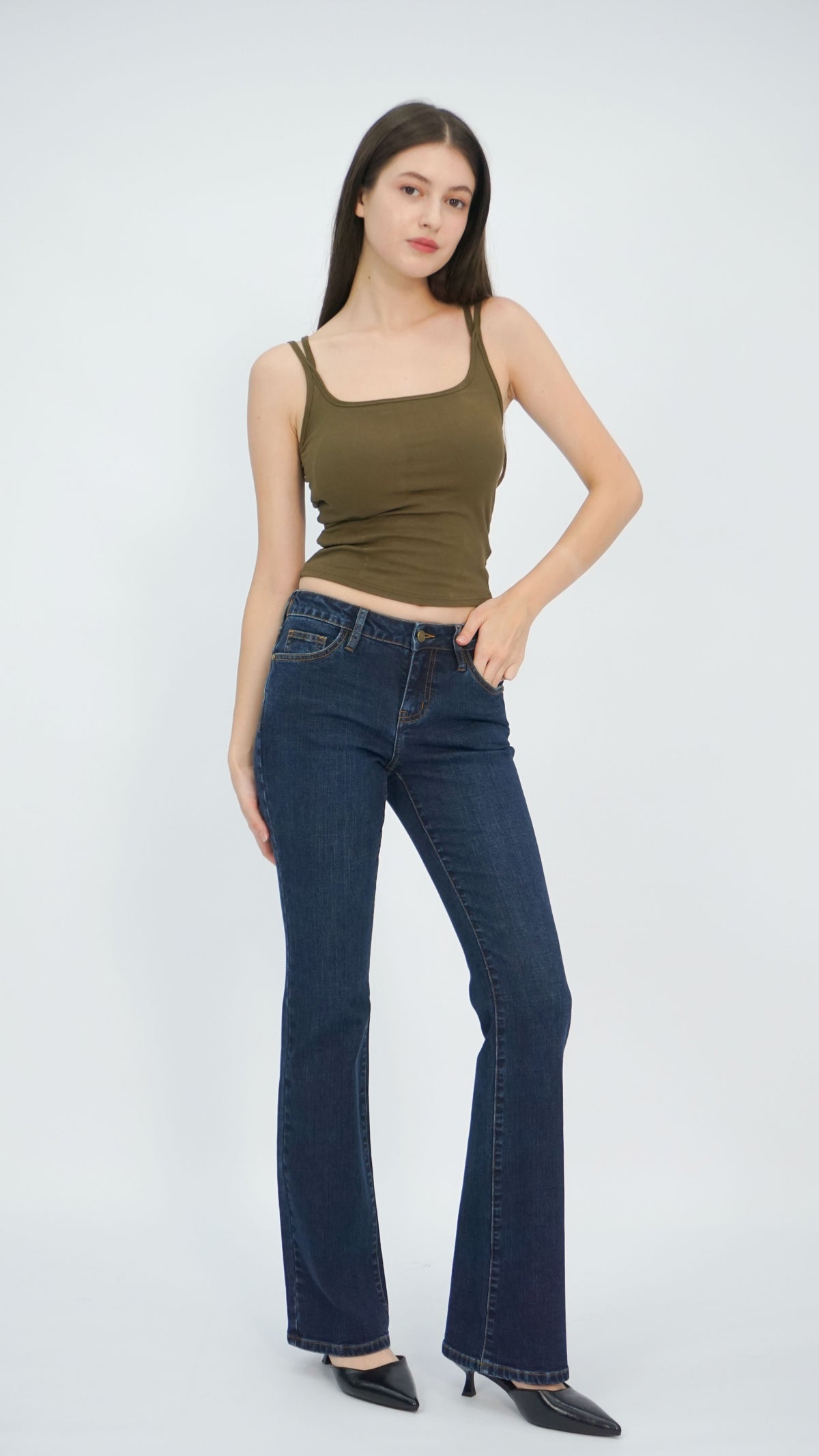 Bey Mid-Waist Bootcut Jeans
