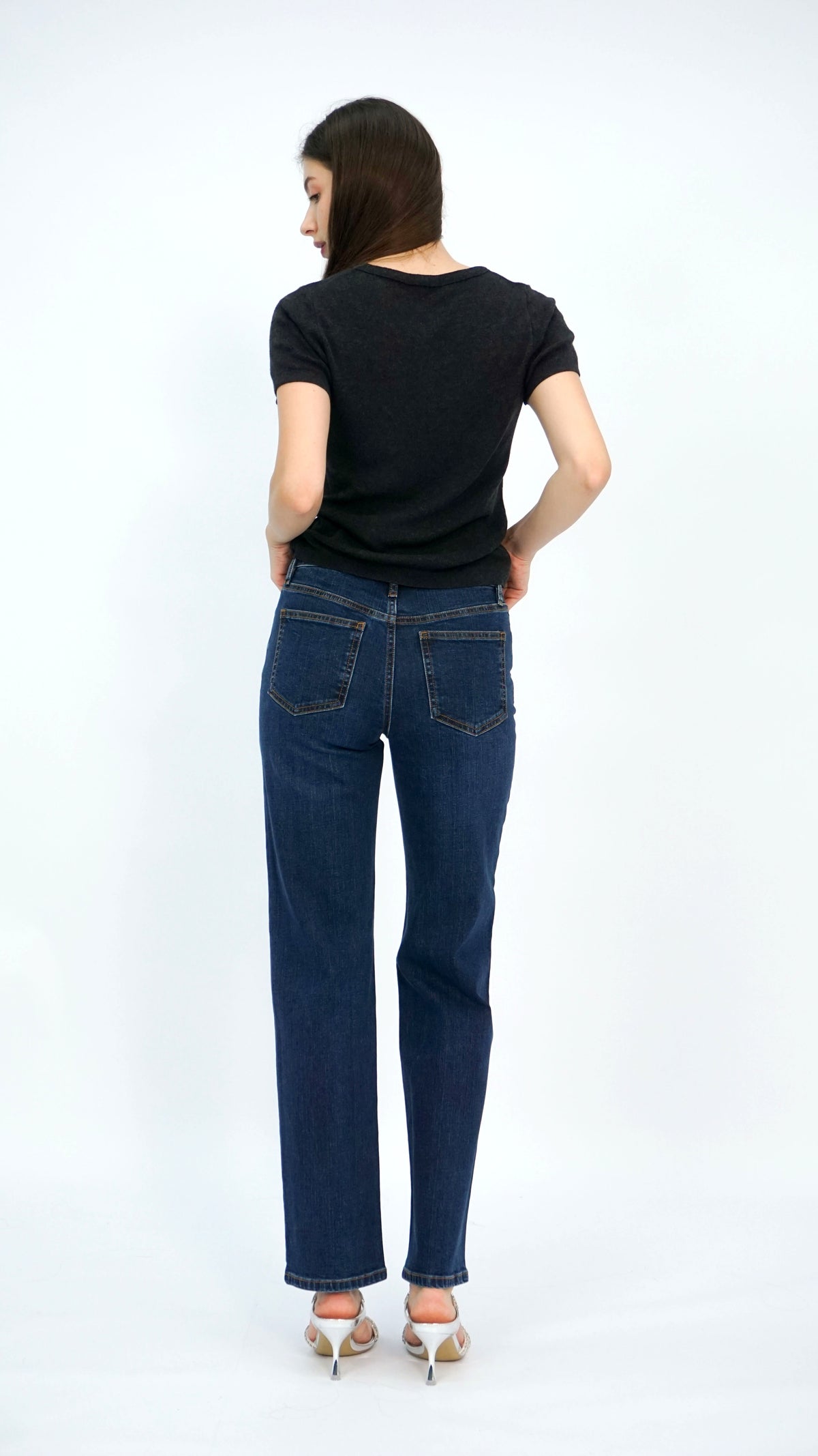 Becca Mid Waist Straight Fit Jeans