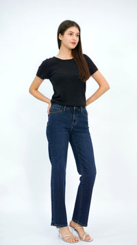 Becca Mid Waist Straight Fit Jeans