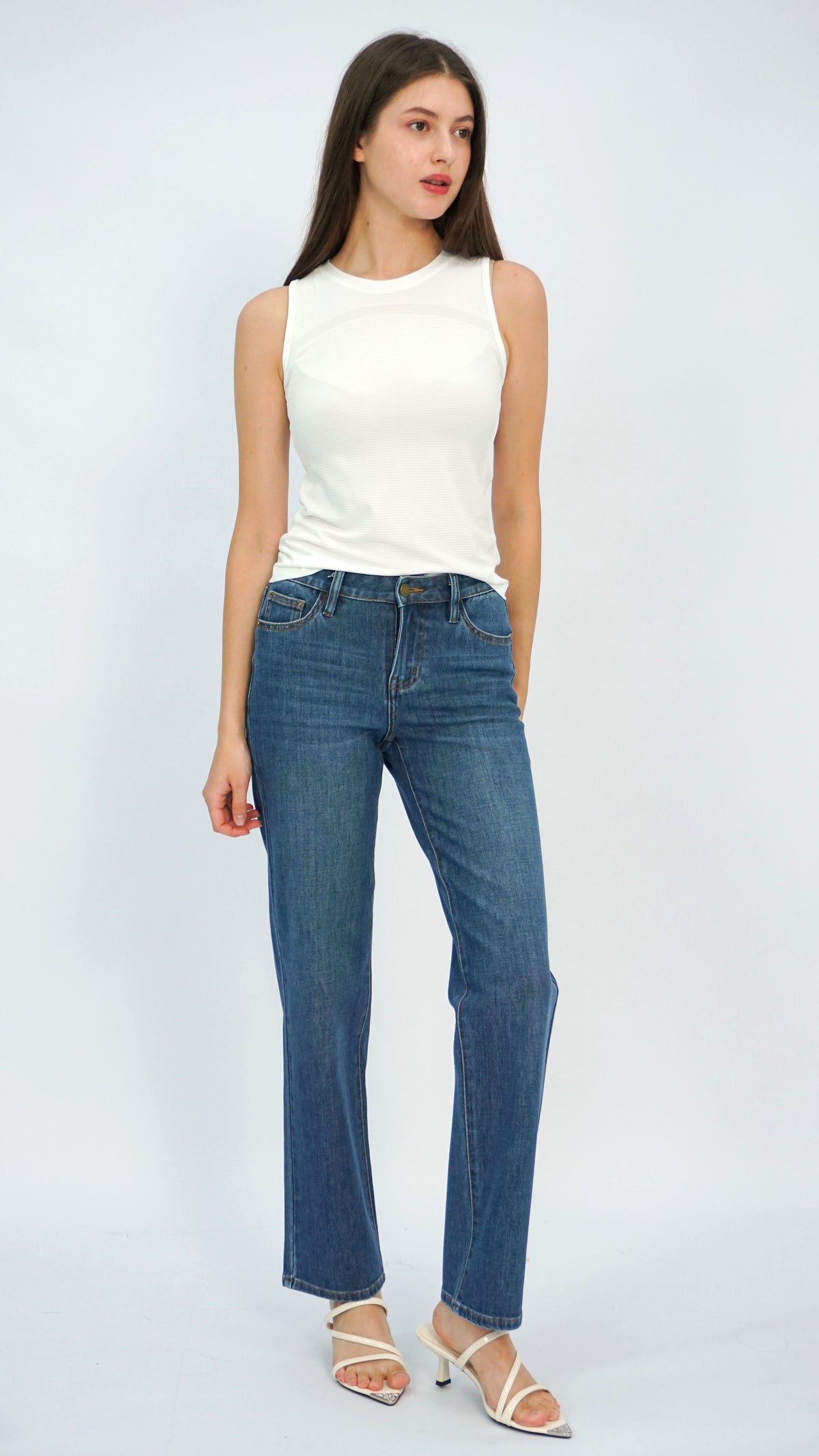 Cali Classic Wash Mid Waist Jeans