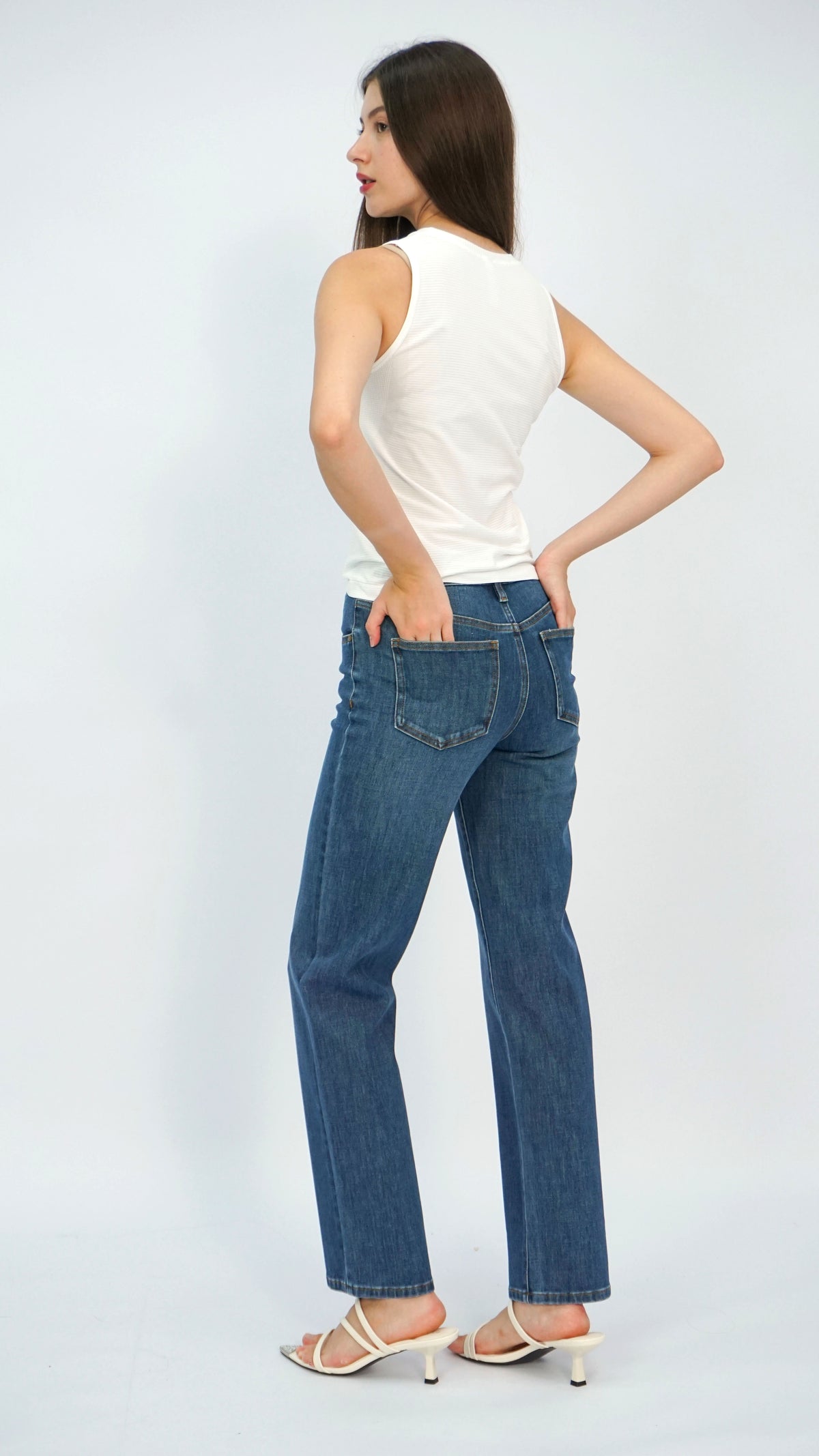 Cali Classic Wash Mid Waist Jeans