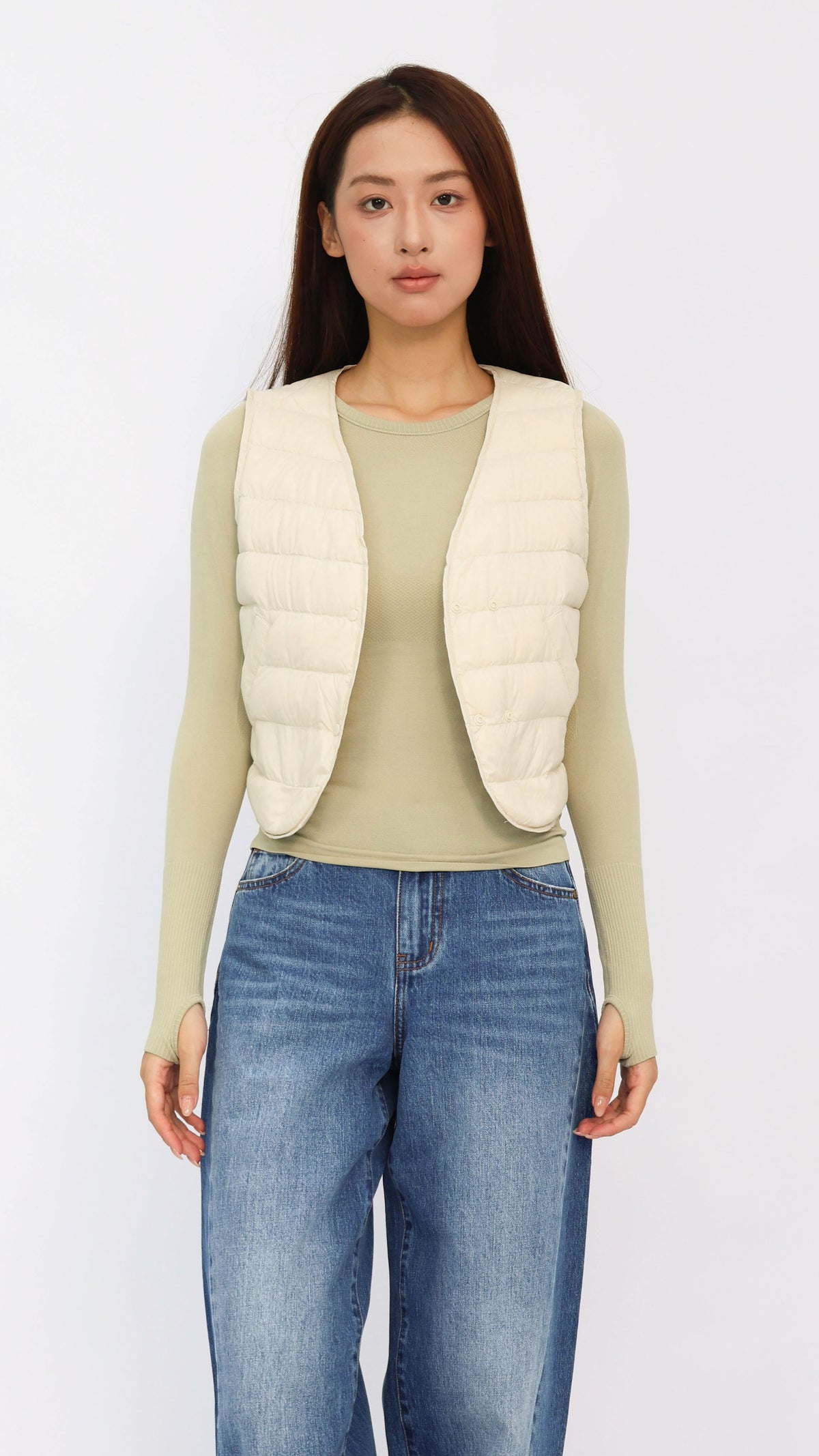 Cream V‑Neck Ultra Cropped Duck Down Vest