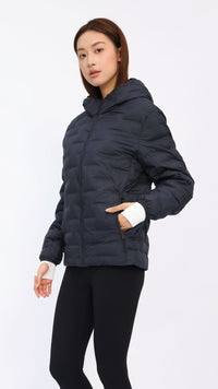 Navy Seam‑Quilted Lightweight Down Jacket