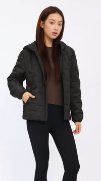 Black Seam‑Quilted Lightweight Down Jacket