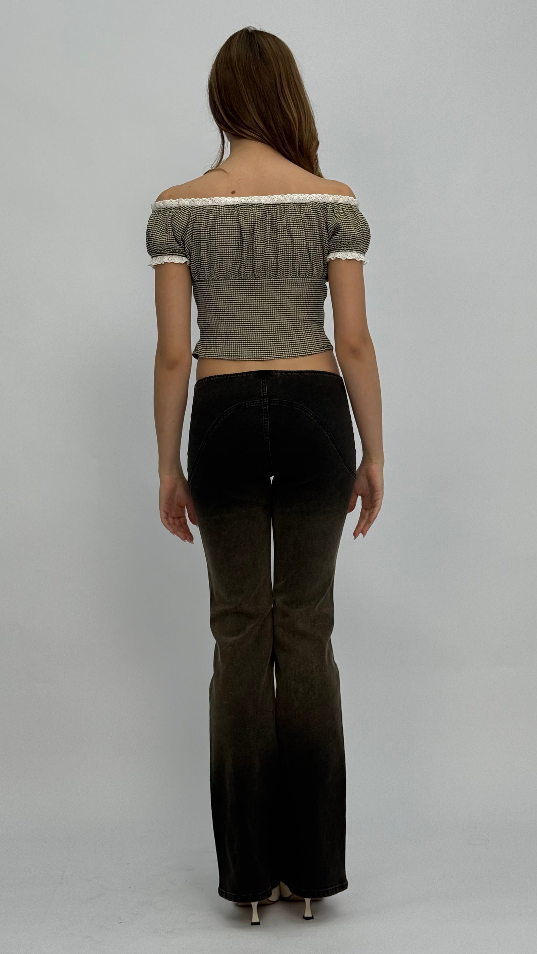 Julie Low Waisted Lace-Up Jeans